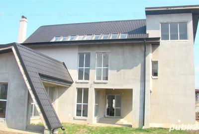 Casă cu 6 camere cu Teren 3000 Mp în Mogoșoaia - 8