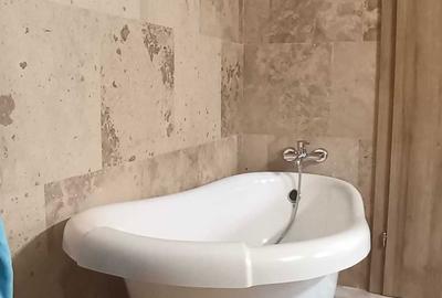 Casă cu 4 camere în Moșnița Veche - 1