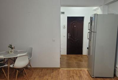 Garsonieră decomandată în Central - 2