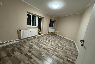 Apartament cu 3 camere decomandat în Apărătorii Patriei