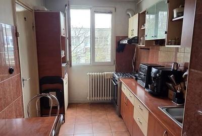 Apartament cu 3 camere semidecomandat, mobilat în Alexandru Obregia - 6