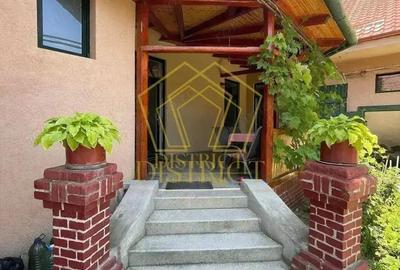 Imobil cu 3 apartamente in regim hotelier / birouri | Piata Maria