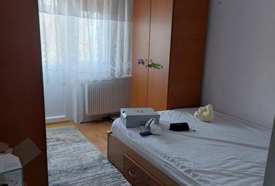 Apartament cu 3 camere decomandat în Ampoi 3 - 5