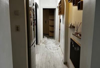 Apartament cu 3 camere semidecomandat în Central - 4