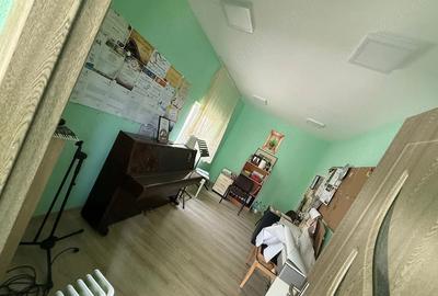 Casă cu 3 camere cu Teren 1797 Mp în Iecea Mică - 5