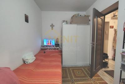 Apartament cu 3 camere semidecomandat, mobilat în Nord