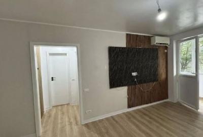 Stefan cel Mare metrou,bl.reabilitat,4/9,balcon mare,AC,renovat,bucatarie mare. - 2