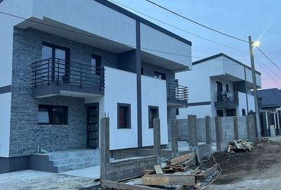 Vila Tip Duplex 97 mp Utili, 3 Camere, Finisaje de Top