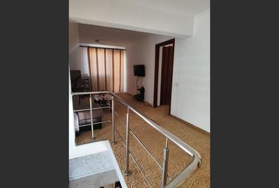 Casa Strejnicu: 150m?, 3 dormitoare, 2 băi, 2 garaje - 15