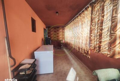 Casă cu 6 camere cu Teren 400 Mp în Podari - 7