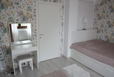 Duplex cu 5 camere cu Canalizare în Central - 13