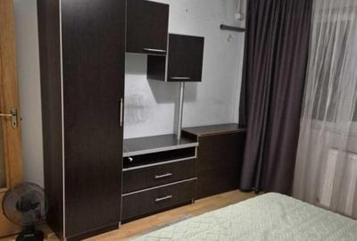 Apartament cu 3 camere decomandat, mobilat în Basarabia - 2
