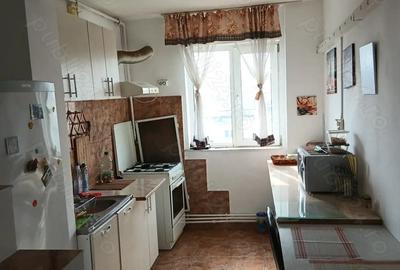 Apartament cu 3 camere decomandat în Central - 8