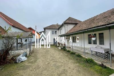 Casă I Teren de 4.500 mp I Anexe I Seica Mare - 4