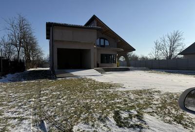 Casă cu 4 camere în Ciochina - 3