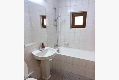 Eroii Revolutiei-strada Padesul-2 camere - 5