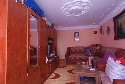 Apartament 2 camere zona Bulevard / Biserica Sf. Vineri , etaj 1 - 2