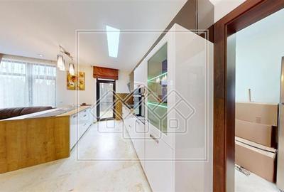 Duplex cu 4 camere cu Teren 249.5 Mp în Șelimbăr - 2