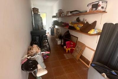 CASA/SPATIU COMERCIAL - GENUNENI - 4