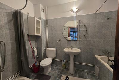 Casă individuală cu 9 camere cu Canalizare în Utvin - 15