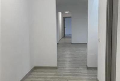 Apartament cu 3 camere semidecomandat în Berceni - 8