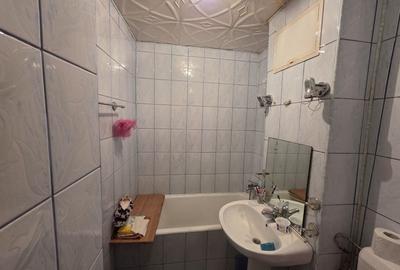 Doamna Ghika- Scoala 30 - 8