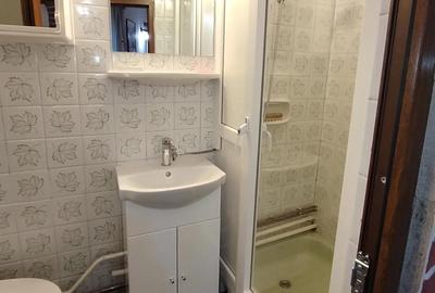 Ap 1 cam, etajul 1,zona UMF,pe Sararie - 2