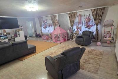 Casă cu Teren 3650 Mp în Sânmihaiu de Câmpie - 3