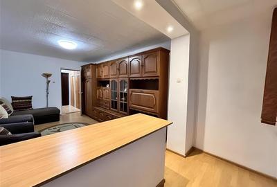 Apartament Renovat cu 2 Camere si Parcare in Astra - 3