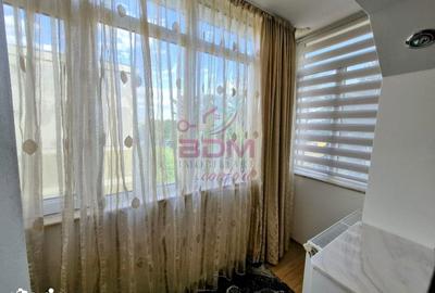 Apartament cu 3 camere semidecomandat în Central - 13