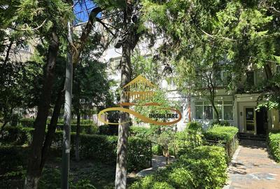 Apartament 3 camere de vanzare zona Piata Sud - 2