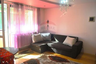 Apartament cu 2 camere semidecomandat, mobilat în Podgoria