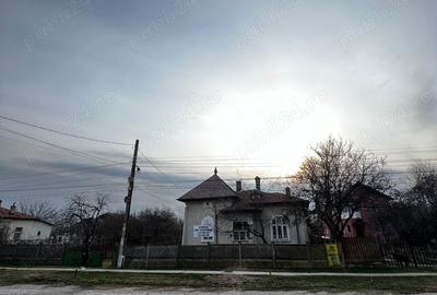 Vanzare casa si teren - 2