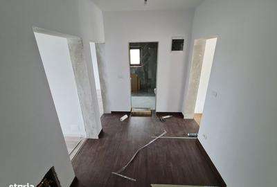 Casă cu 4 camere decomandat în Vladimirescu - 2