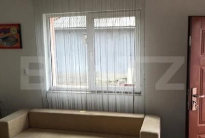 Casă cu 2 camere cu Teren 5600 Mp în Central - 5