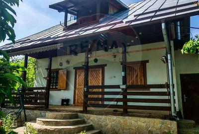 Casă individuală cu 4 camere cu Canalizare în Sud - 11