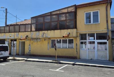 Spațiu comercial, de 224 mp, în Central - 5