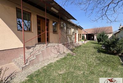 Casă individuală cu 3 camere cu Canalizare în Sântimbru - 1