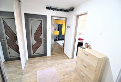 Ap. 2dec. Micro20, 2 balcoane, 57mp - 3