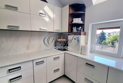 Inchiriere apartament cu dressing si living open space pe strada Horea - 10