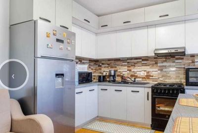 Apartament cu 3 camere decomandat în Giurgiului - 4