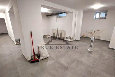 Casă individuală cu 9 camere cu Canalizare în Eminescu - 17