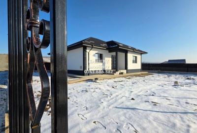 Casă individuală cu 3 camere cu Teren 495 Mp în Central - 2