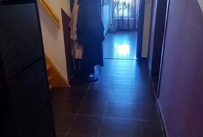 Apartament cu 3 camere decomandat în Girocului - 4