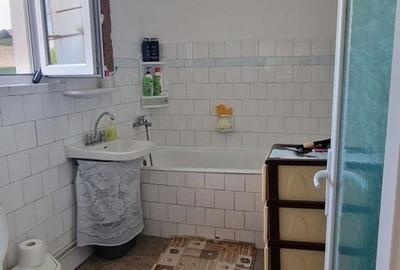 Casă individuală cu 3 camere cu Canalizare în Est - 7