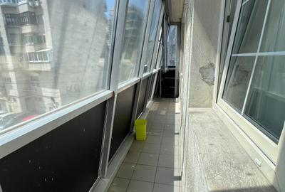 Birou, de 55 mp, în Unirii - 10