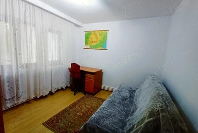 Inchiriez apartament cu 2 camere mobilat in micro 17 etajul 1. - 6