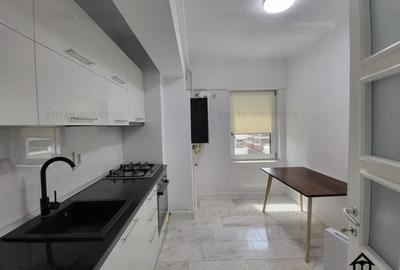 Se inchiriaza: apartament modern cu 3 camere la Royal Town, Copou - 3