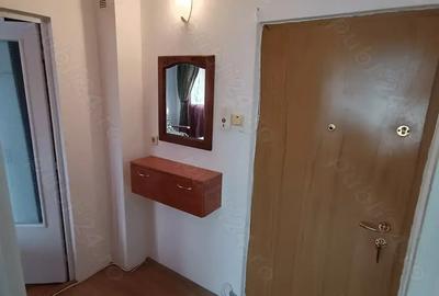 Inchiriez Apartament cu o camera Complexul Studentesc - 2