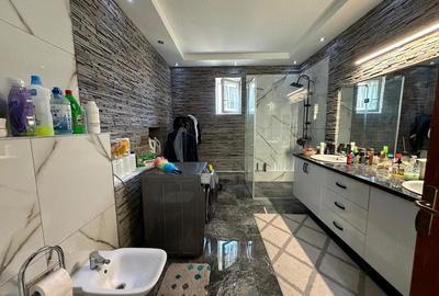 Casă cu Teren 1304 Mp în Arpășel - 10